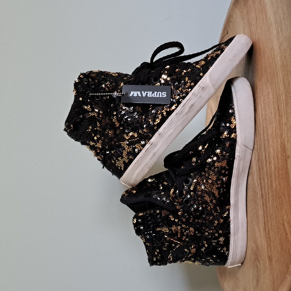 Supra Skytop Sneaker in Black & Gold Sequins Skate Shoes US 6